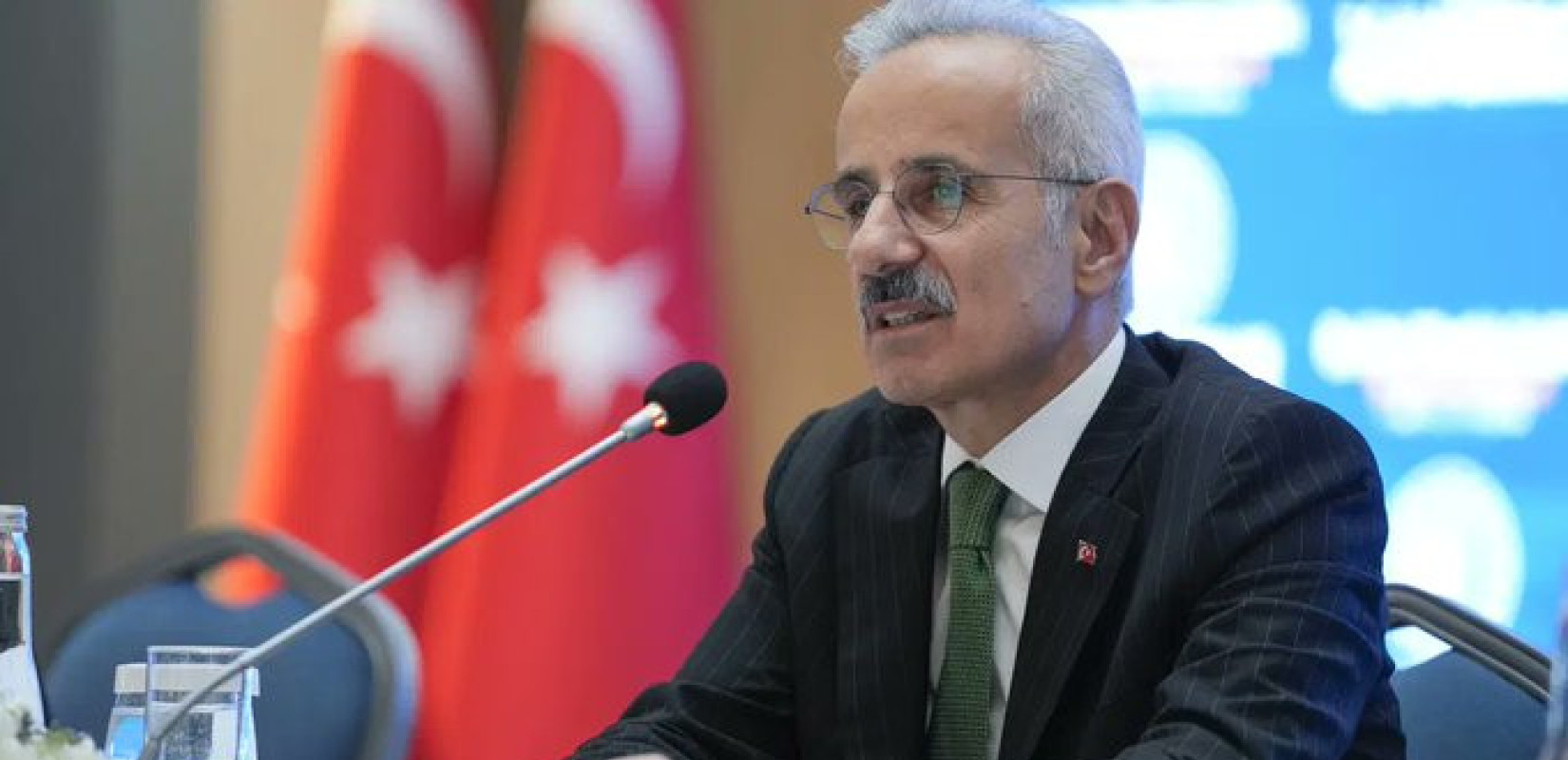 Τούρκος Υπουργός Μεταφορών: «Πλοίο τουρκικής ιδιοκτησίας επιτράπηκε να περάσει από το Στενό του Ορμούζ»