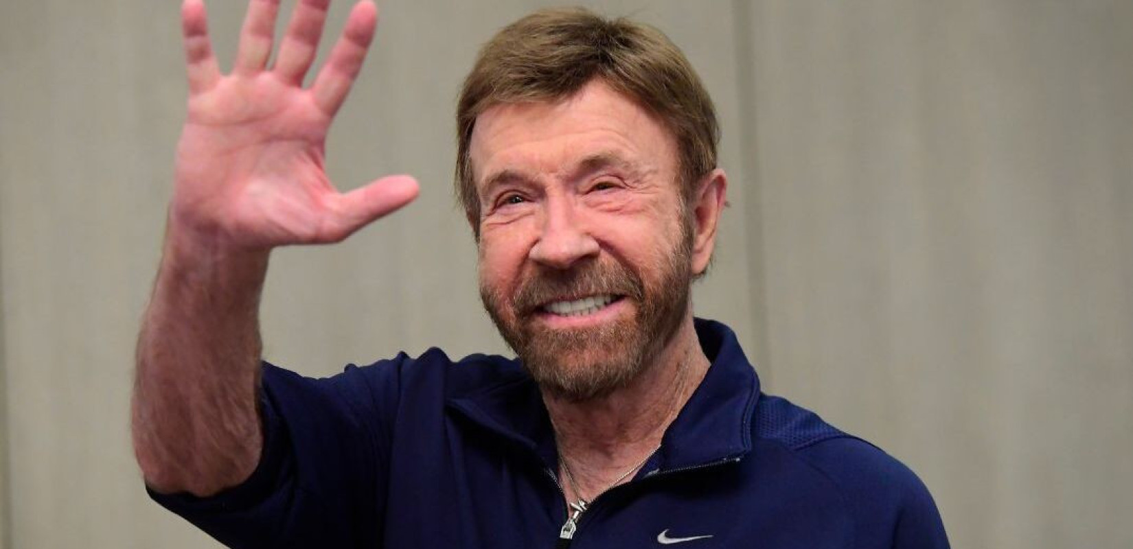 Στο νοσοκομείο ο Τσακ Νόρις: Εσπευσμένη μεταφορά στη Χαβάη μετά από επείγον περιστατικό