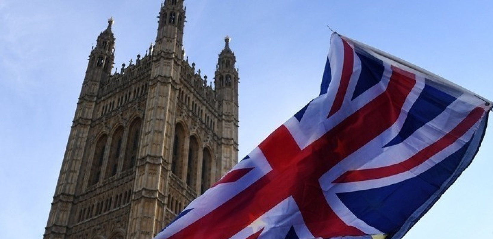 Λονδίνο: Πράσινο φως στις ΗΠΑ για πλήγματα κατά του Ιράν από βρετανικές βάσεις