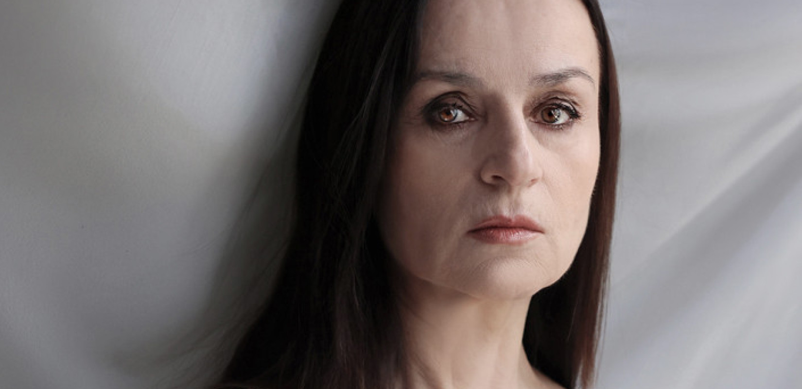 Θέατρο: Η Καρυοφυλλιά Καραμπέτη ενσαρκώνει ξανά τη «Μήδεια» - Το πρόγραμμα της περιοδείας