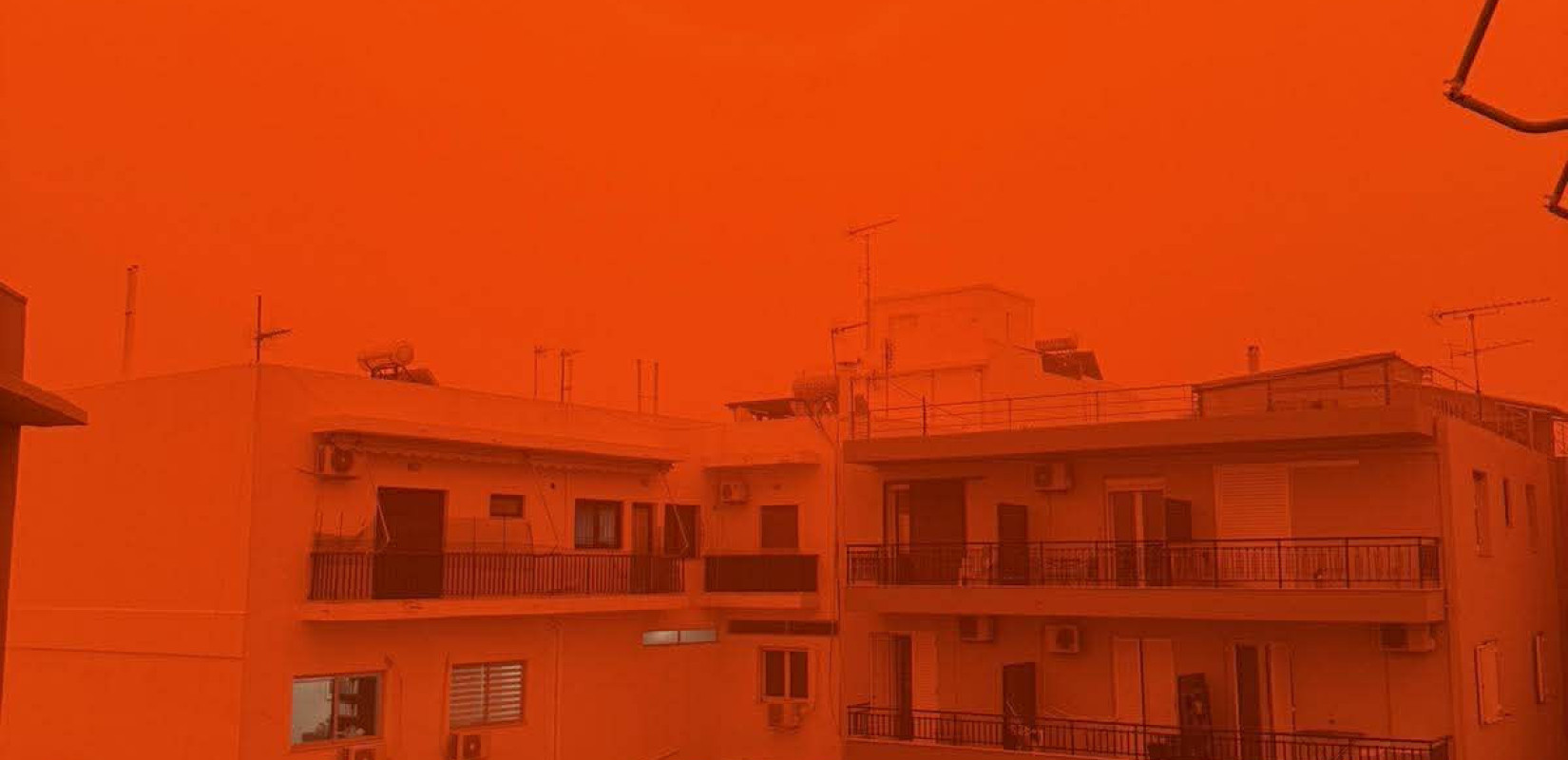 Στα... πορτοκαλί πολλές περιοχές της Κρήτης - Δείτε βίντεο