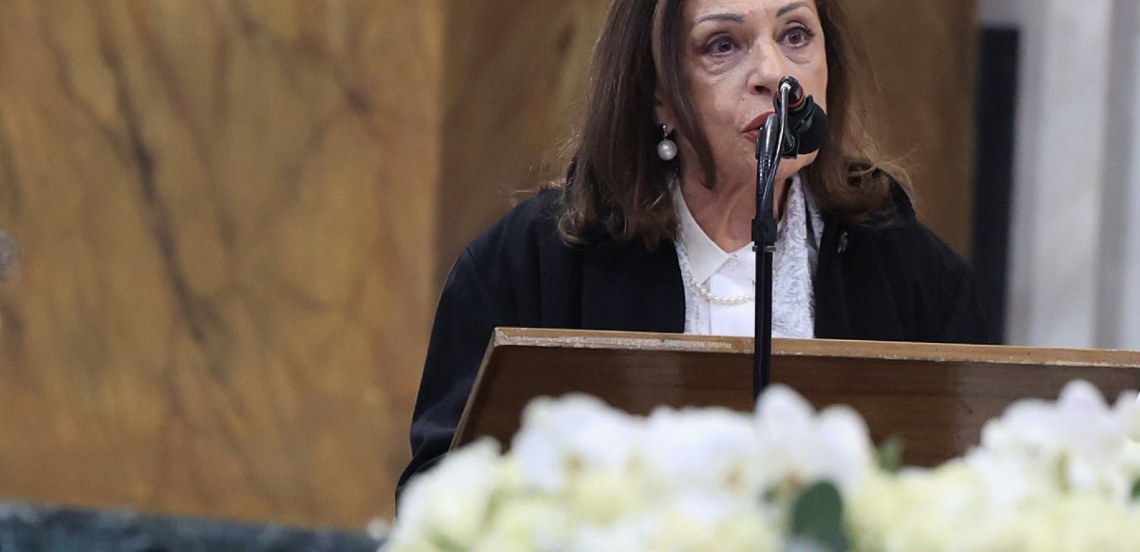 Συγκίνησαν Νταλάρας, Αλεξίου στους επικήδειους της Μαρινέλλας: «Όλος ο Ελληνισμός μιλάει για εσένα» (βίντεο)