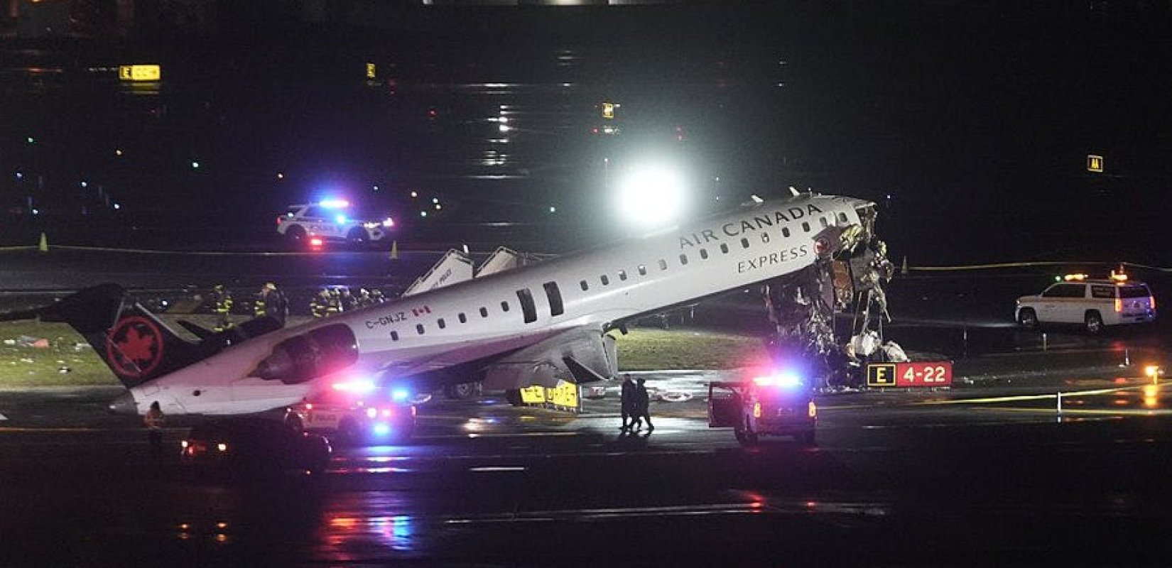 Βίντεο ντοκουμέντο: Η στιγμή που το αεροπλάνο της Air Canada συγκρούεται με πυροσβεστικό όχημα
