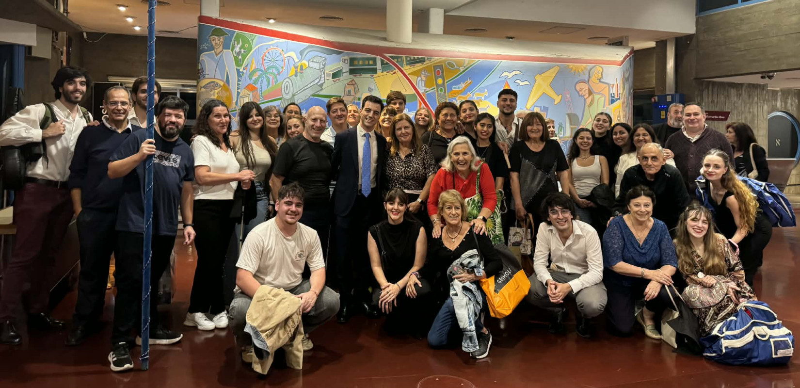 Η φλόγα της Ελευθερίας άναψε στην Εθνική Βιβλιοθήκη της Αργεντινής για την 25η Μαρτίου