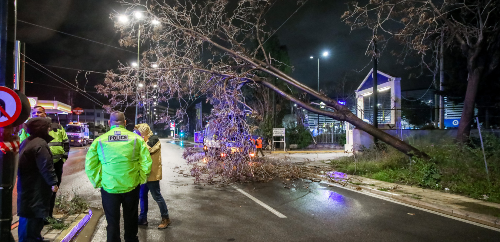 Κακοκαιρία: Πάνω από 1.100 κλήσεις στην Πυροσβεστική – Στο «κόκκινο» η Αττική