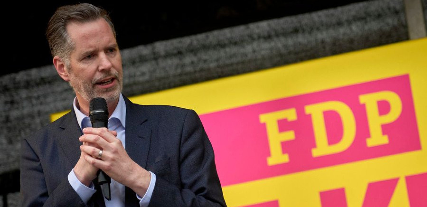 Πολιτικός «σεισμός» στη Γερμανία: Παραιτήθηκε η ηγεσία του FDP μετά τη συντριβή στις κάλπες