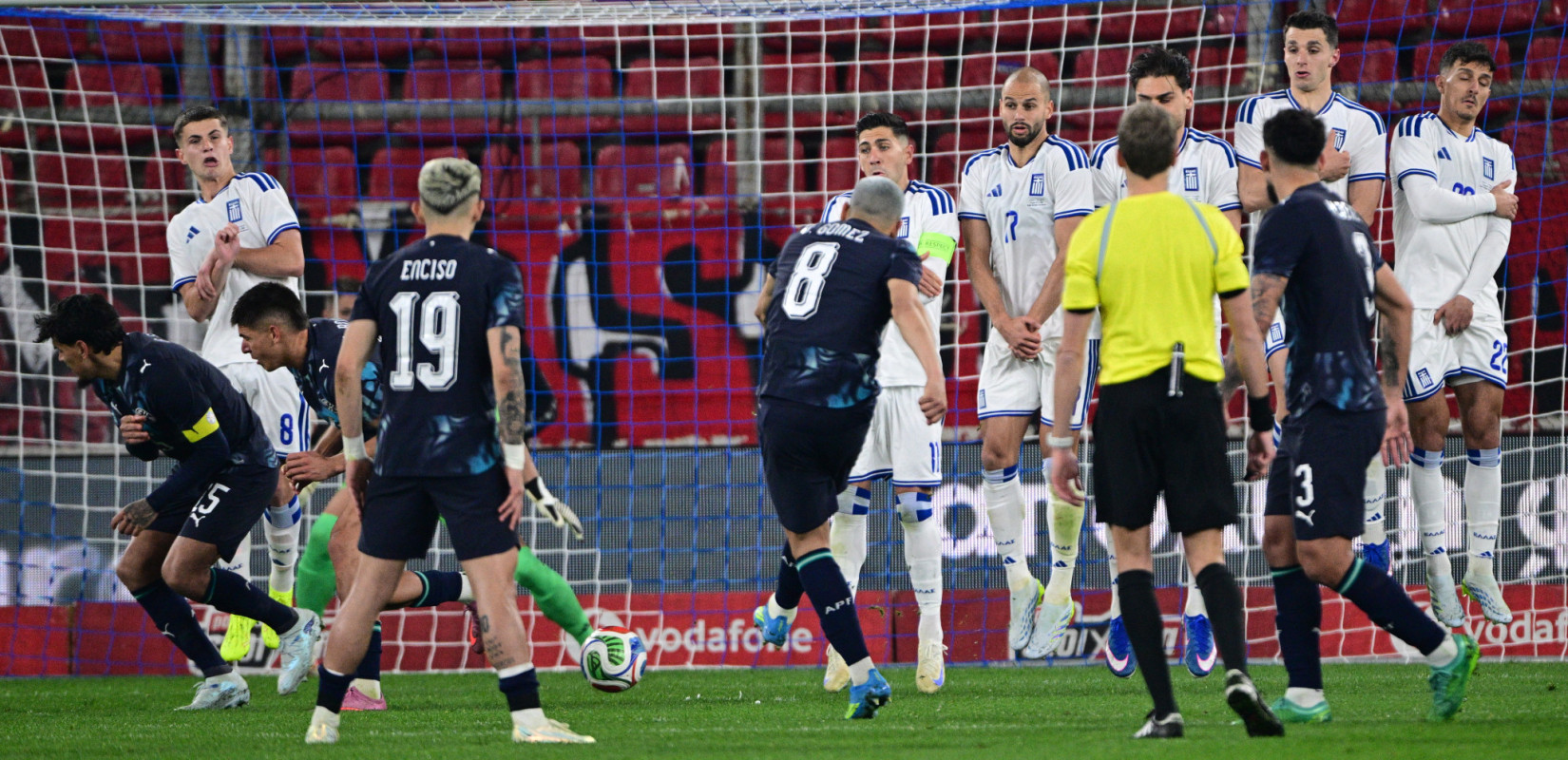 Η μουντιαλική Παραγουάη νίκησε με 1-0 την Ελλάδα στο «Γ. Καραϊσκάκης» (βίντεο)