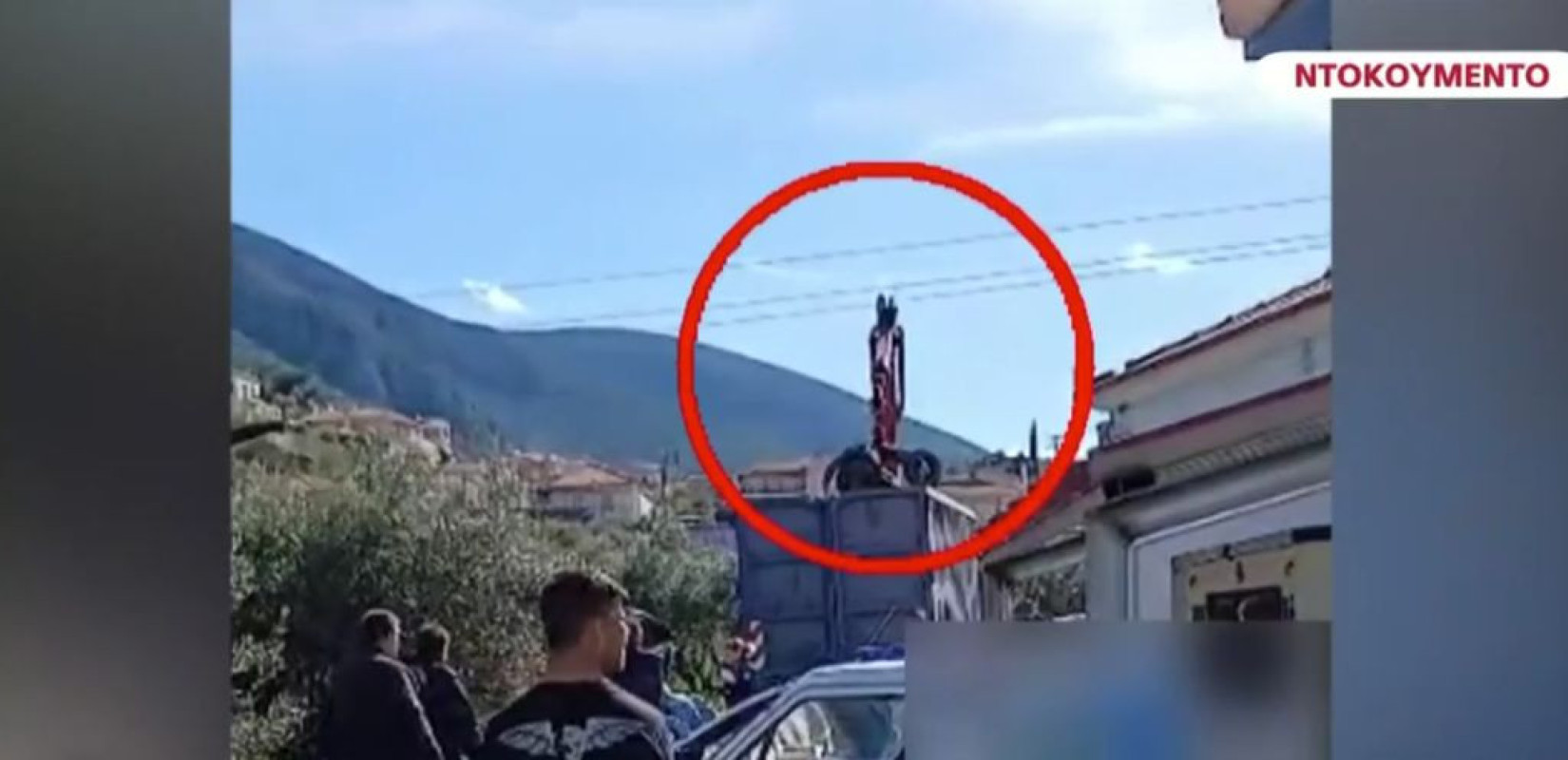 Άστρος Κυνουρίας: Εργατικό δυστύχημα με 2 νεκρούς - Το φορτηγό ακούμπησε ηλεκτροφόρα καλώδια (βίντεο)