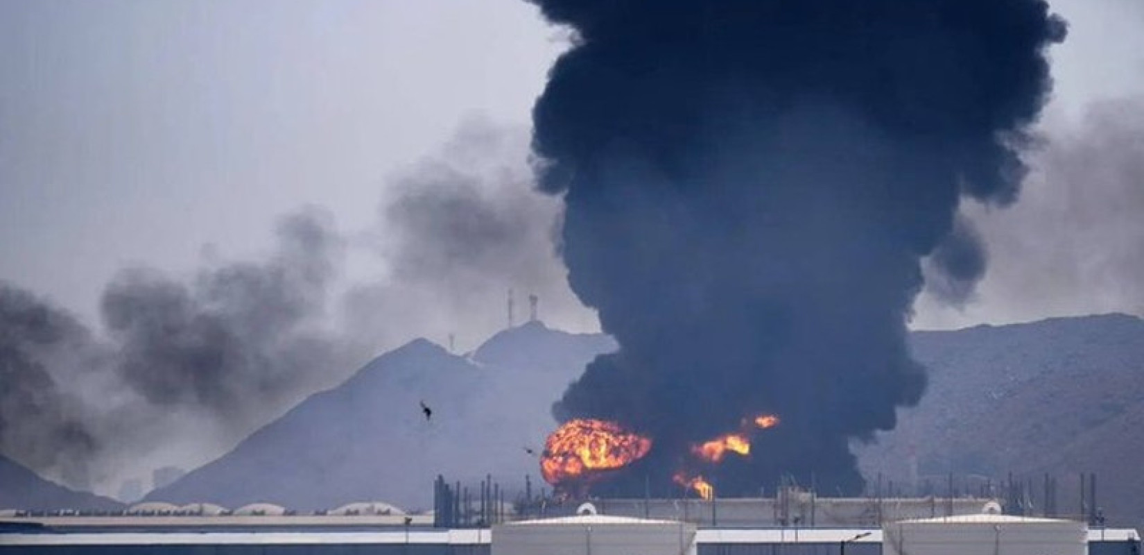 Μέση Ανατολή: Επίθεση με drone στο διυλιστήριο Μίνα αλ-Αχμάντι του Κουβέιτ – Ξέσπασαν πυρκαγιές σε μονάδες