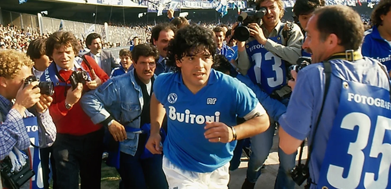 Ντιέγκο Μαραντόνα: Το άδοξο τέλος από τη Νάπολι και ο μύθος που δεν θα ξεθωριάσει ποτέ (βίντεο)