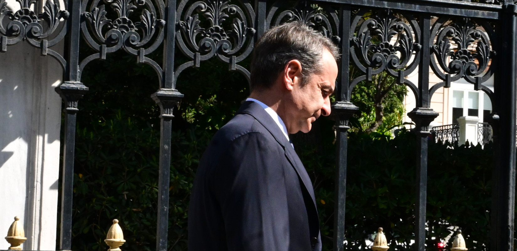 Και τώρα τρέχουμε… Του Νίκου Οικονόμου