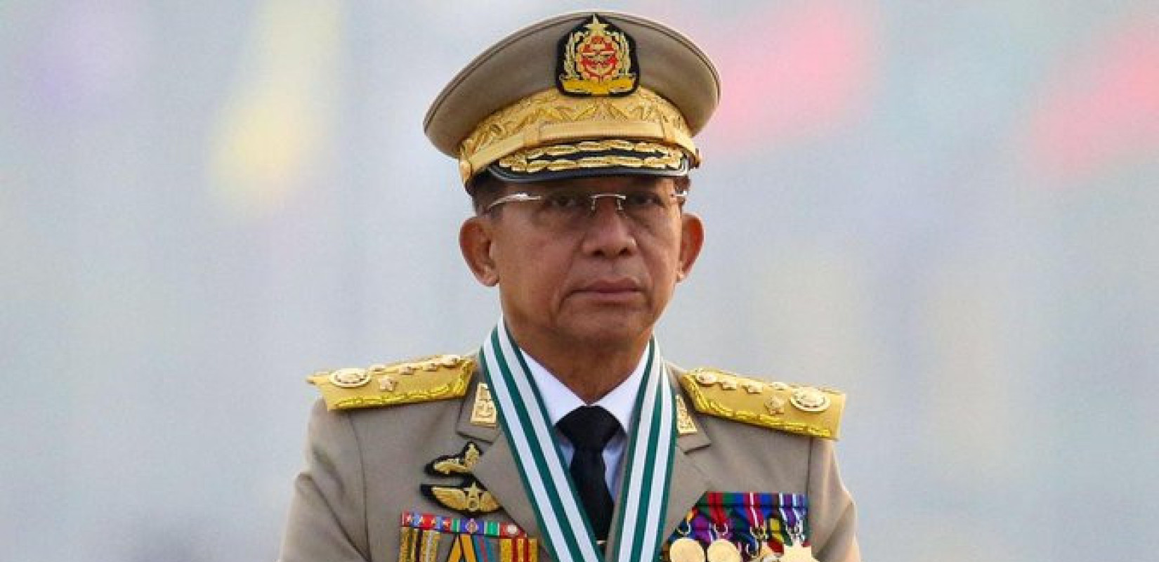 Ο Μιν Αούνγκ Χλάινγκ - Φωτογραφία: «Χ»