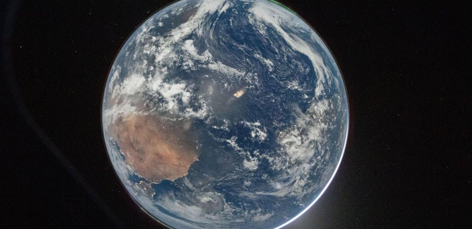 Η NASA δημοσίευσε τις πρώτες μαγικές εικόνες της Γης από την αποστολή Artemis II (βίντεο)