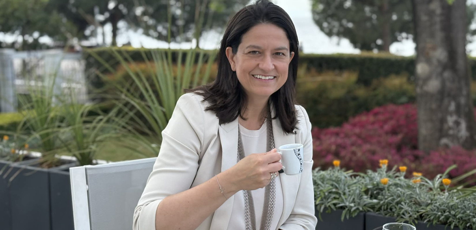 Πρωινός καφές με την υπουργό Εργασίας και Kοινωνικής Aσφάλισης Νίκη Κεραμέως (βίντεο)