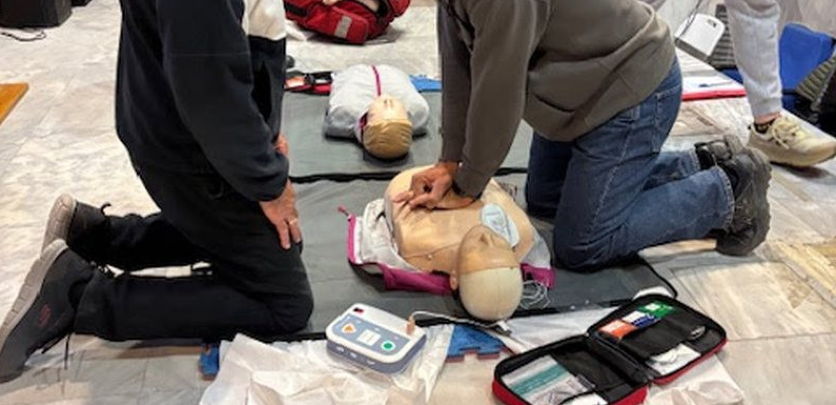 Δήμος Θεσσαλονίκης: Ενίσχυση της ασφάλειας στα δημοτικά γυμναστήρια με εκπαίδευση Πρώτων Βοηθειών και απινιδωτές