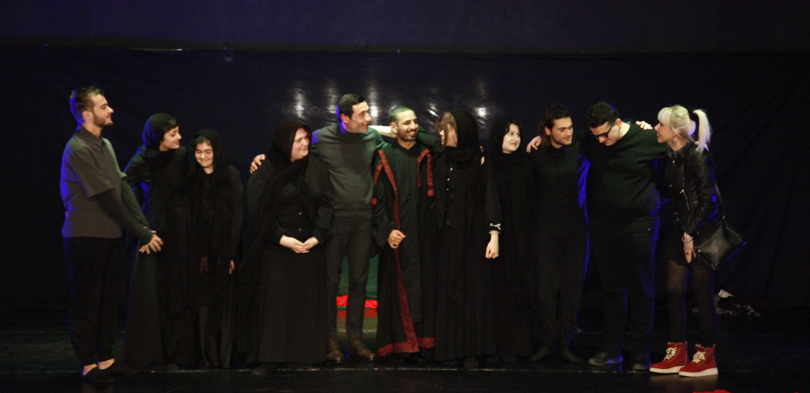 Μια ξεχωριστή θεατρική παράσταση νέων ηθοποιών, ανήμερα της Παγκόσμιας Ημέρας Θεάτρου για Παιδιά και Νέους