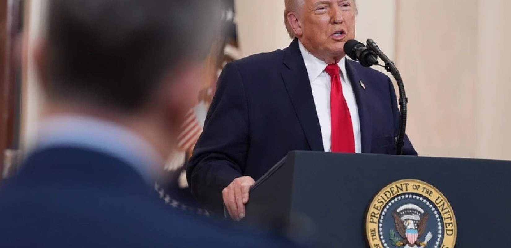 Ο Τραμπ και η επιχείρηση «Επική Οργή»: Ο πόλεμος κατά του Ιράν, οι θριαμβευτικές δηλώσεις και η δυσαρέσκεια των Αμερικανών