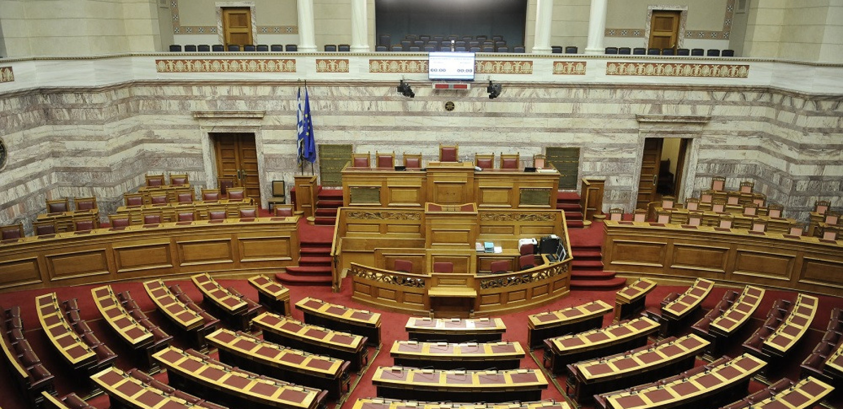 Στην Ολομέλεια προς ψήφιση το νομοσχέδιο Κ. Χατζηδάκη «για ένα κράτος πιο φιλικό στον πολίτη»