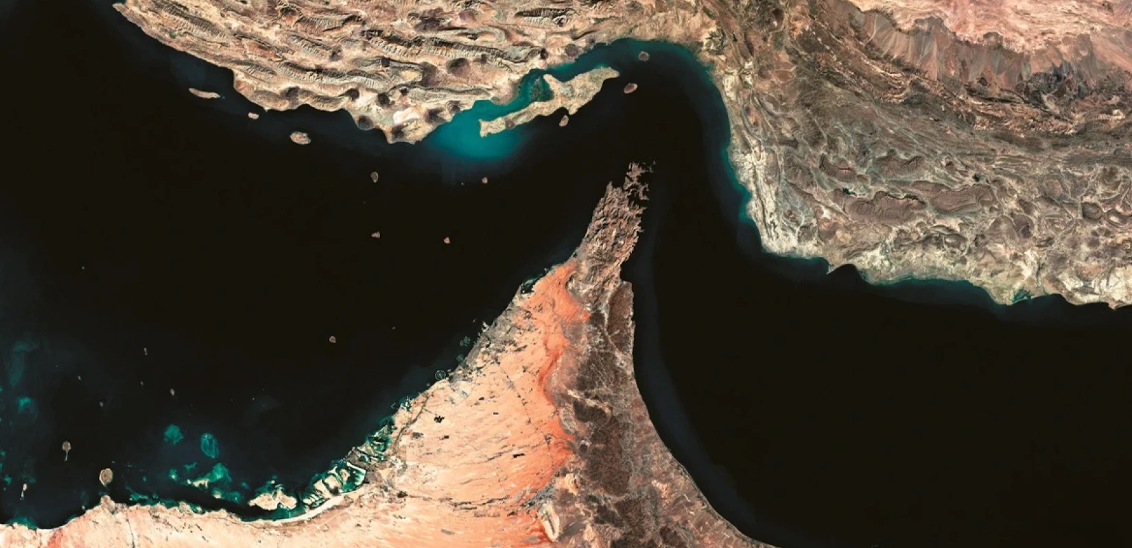 Πακιστάν, Τουρκία, Αίγυπτος και Σαουδική Αραβία προτείνουν σχέδιο για τα Στενά του Ορμούζ στα πρότυπα της Διώρυγας του Σουέζ