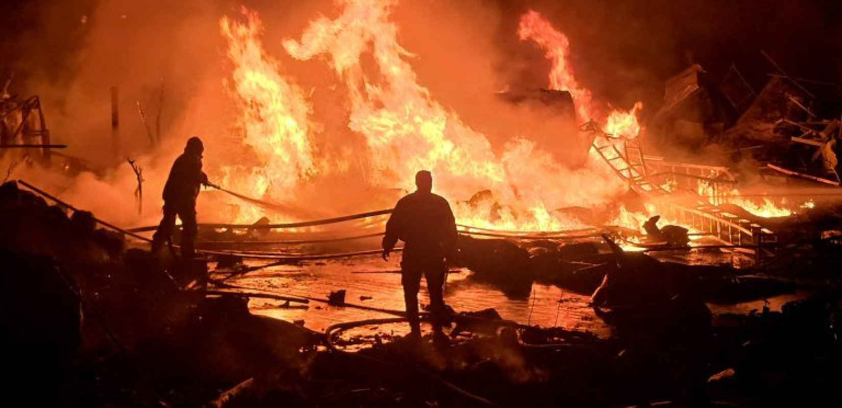 Μπαχρέιν: Υπό έλεγχο η πυρκαγιά που ξέσπασε σε πετροχημικές εγκαταστάσεις έπειτα από ιρανική επίθεση