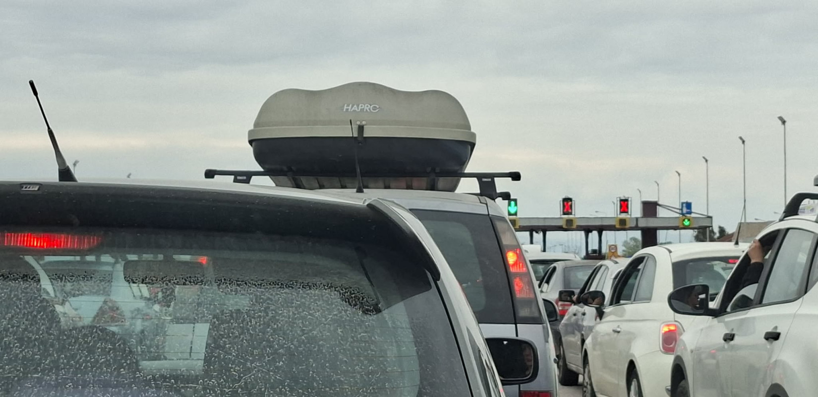 Εγνατία Οδός: Τι απαντά η εταιρεία για το χθεσινό χάος στα διόδια Πολυμύλου