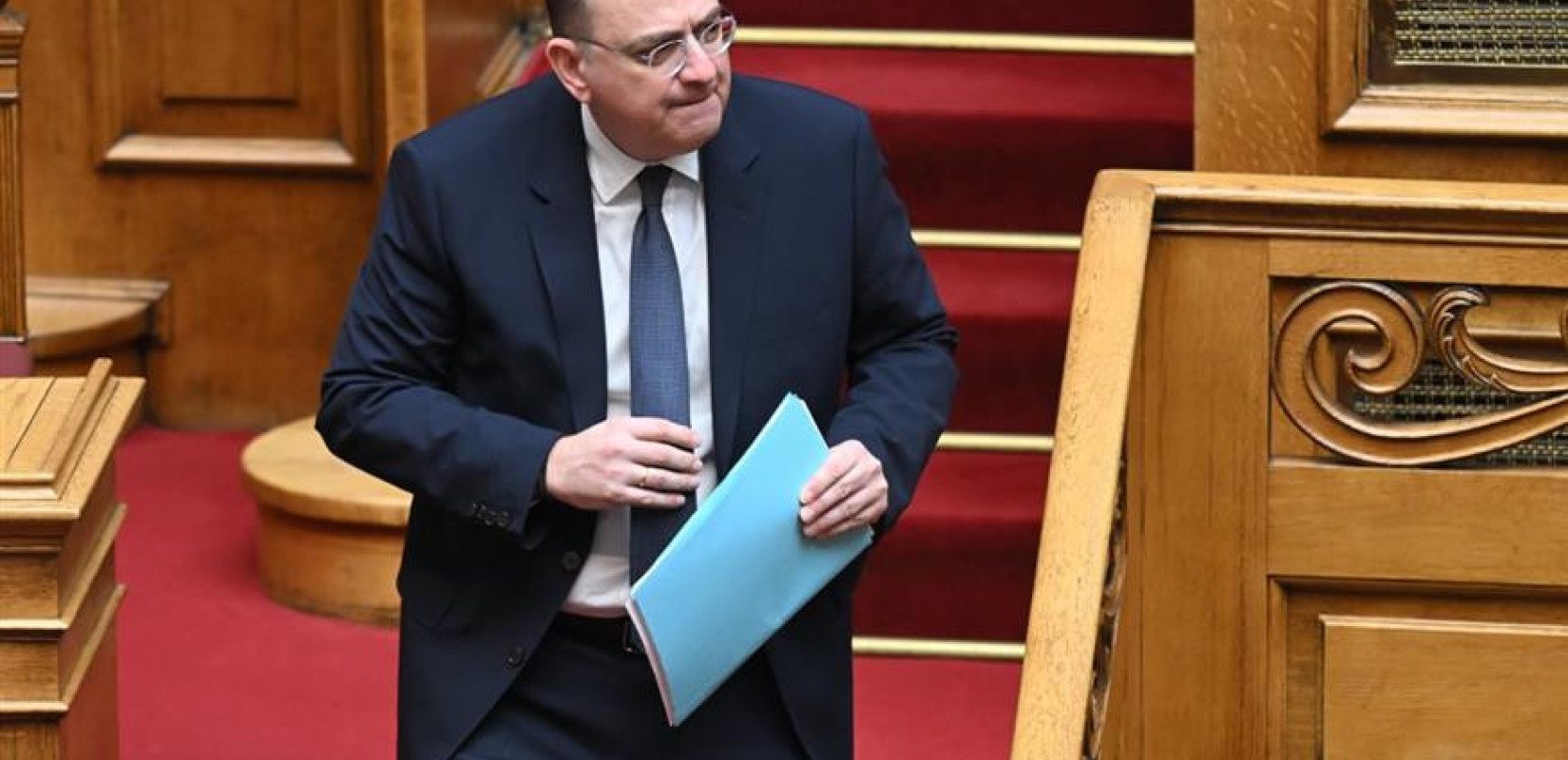 Το παρασκήνιο της παραίτησης του Μακάριου Λαζαρίδη