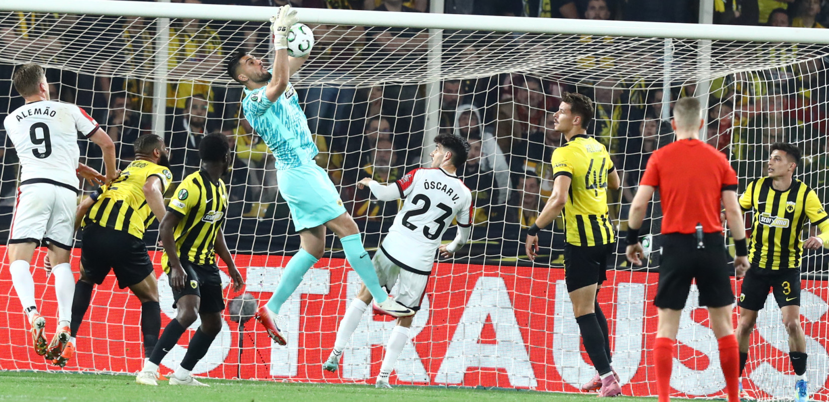 Conference League: Η τρομερή ΑΕΚ άγγιξε το «θαύμα» αλλά αποκλείστηκε από τη Ράγιο Βαγεκάνο