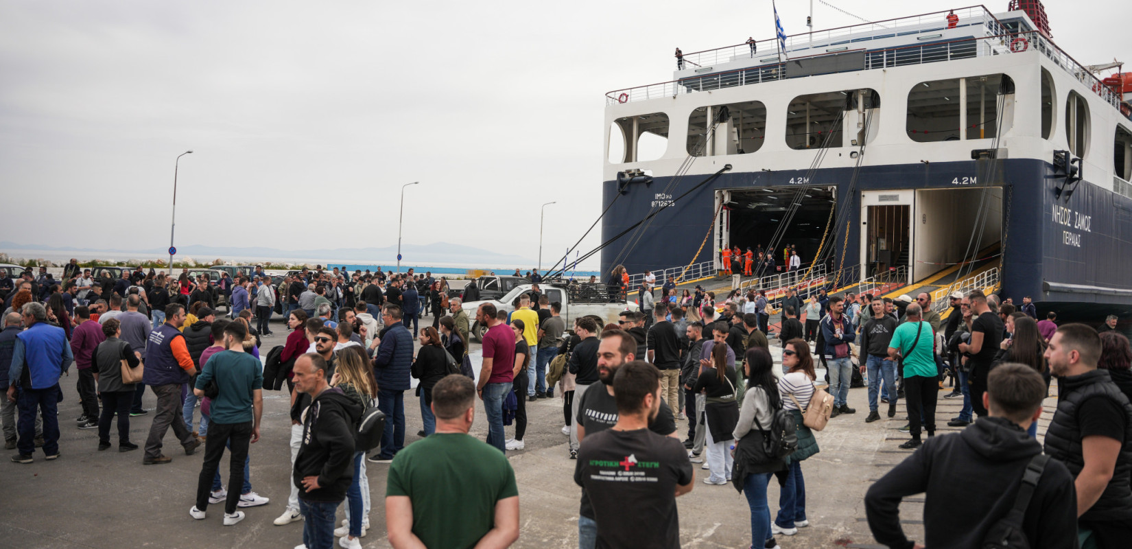 Μυτιλήνη: Αναχώρηση του «Blue Star Patmos» χωρίς φορτηγά λόγω κτηνοτροφικών κινητοποιήσεων