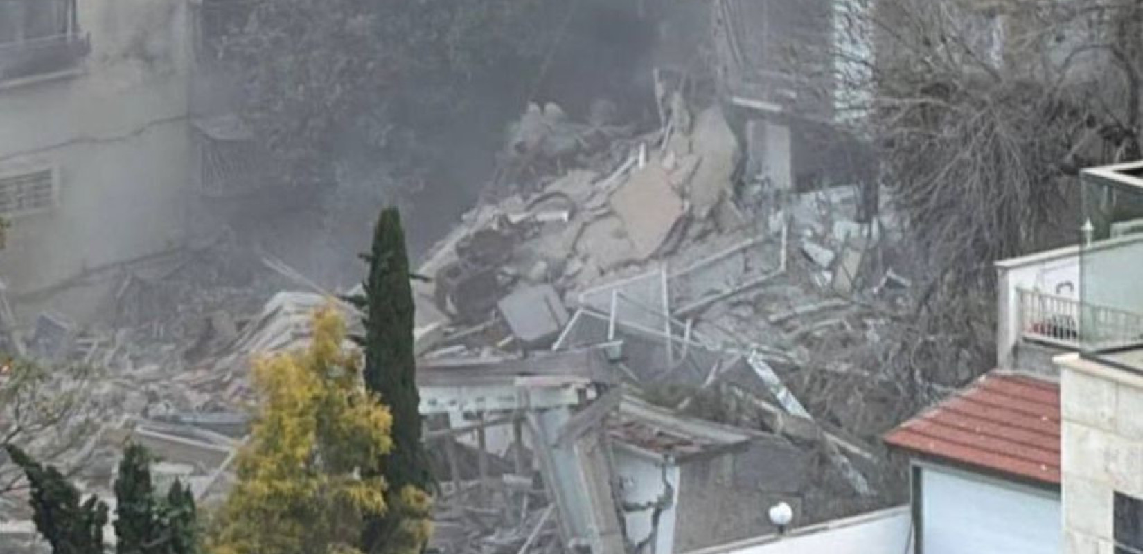 Ισραήλ: 4 τραυματίες από ιρανικό πύραυλο στη Χάιφα (βίντεο)