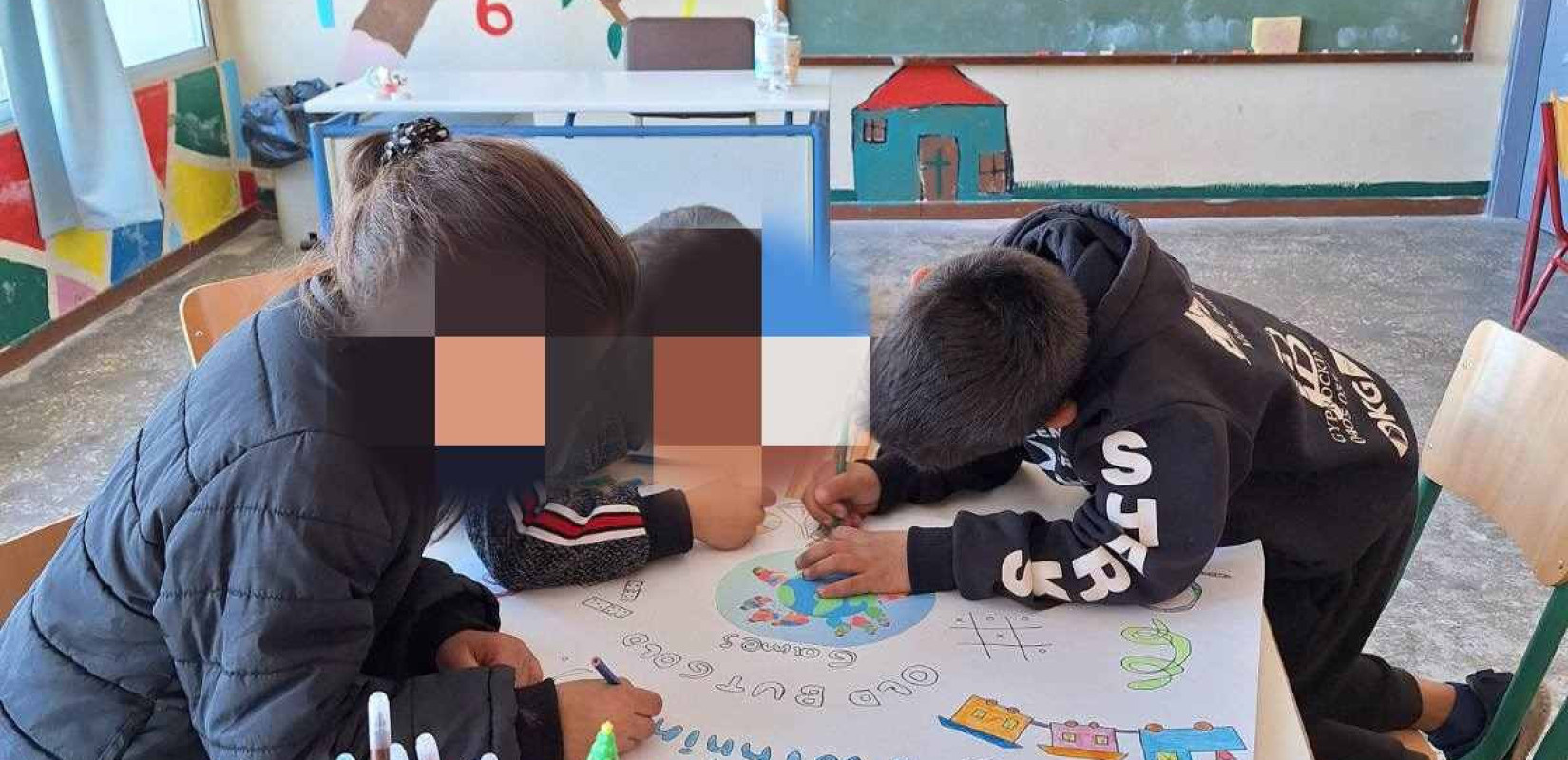 Γιορτάζοντας την Παγκόσμια Ημέρα Ρομά: Ένα σχολείο στο Αγρίνιο δίνει φωνή και ευκαιρίες στους μαθητές Ρομά