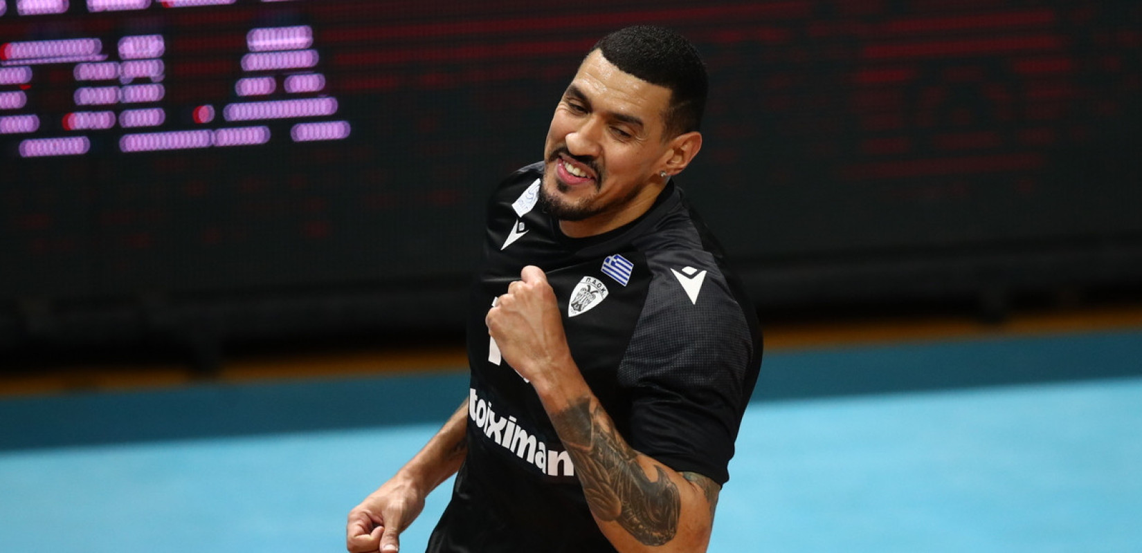 Βόλεϊ: Ψυχωμένος ο ΠΑΟΚ, ισοφάρισε σε 2-2 τη σειρά των ημιτελικών (βίντεο)