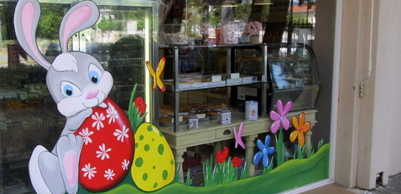 Πάσχα 2026: Σε ισχύ το εορταστικό ωράριο - Αναλυτικά το πρόγραμμα των καταστημάτων