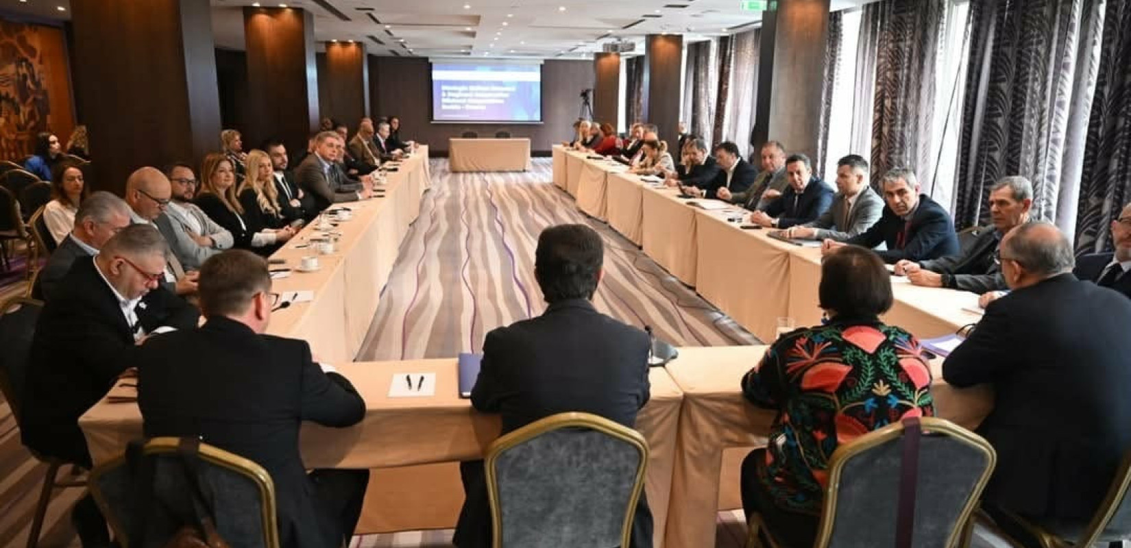 Το Βουκουρέστι ο τρίτος σταθμός της περιοδείας εξωστρέφειας του ΥΜΑΘ στα Βαλκάνια