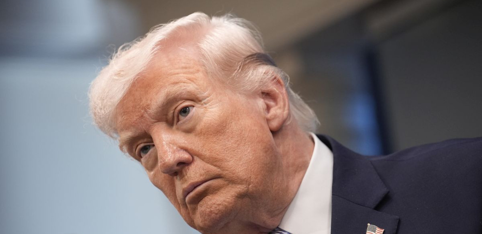 Ο Τραμπ ανοίγει τα στενά του Ορμούζ για την Κίνα