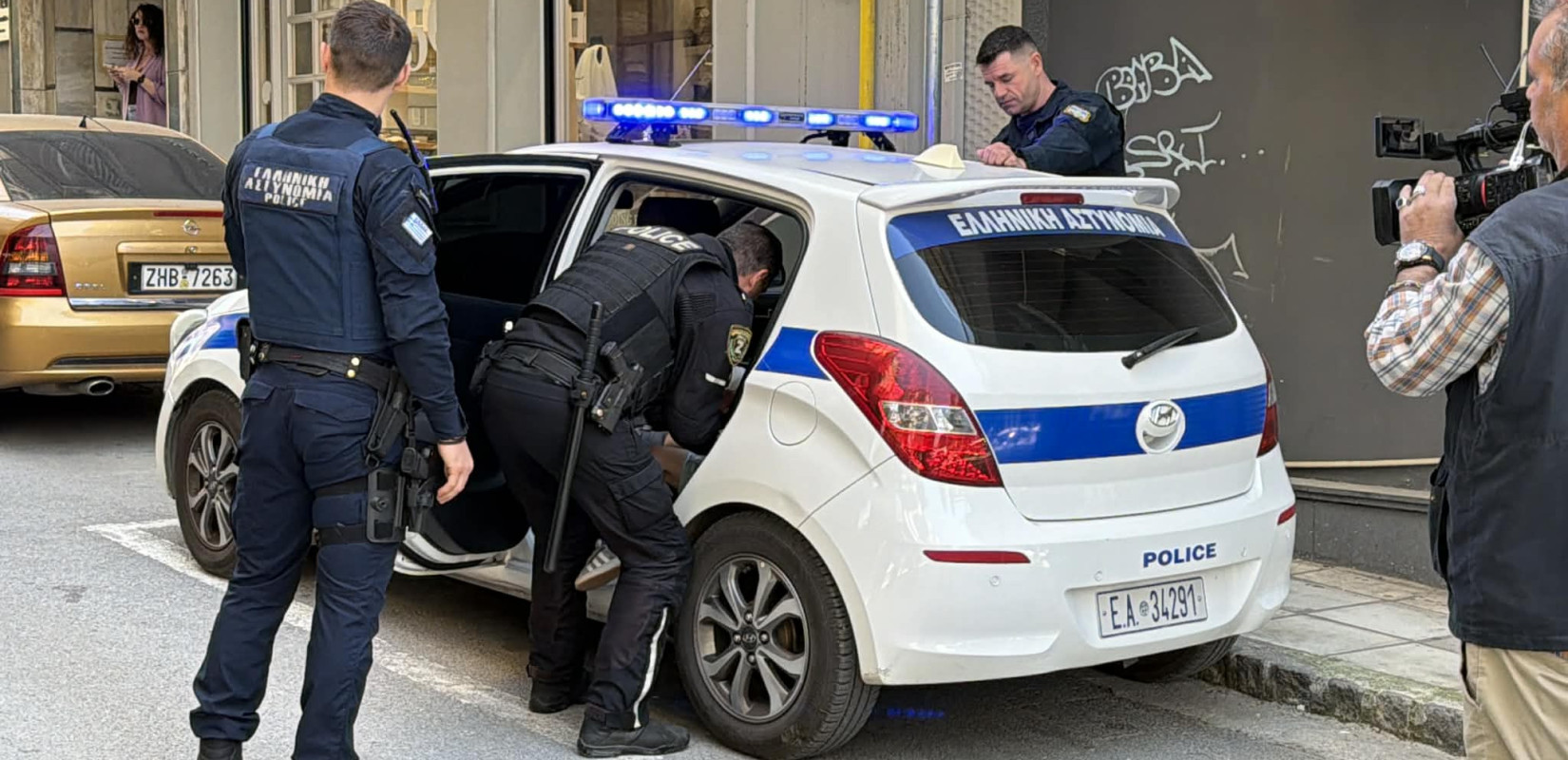 Ληστεία στην Τιθορέα: Για 11 ληστείες τραπεζών και άλλα αδικήματα κατηγορούνται οι 8 συλληφθέντες