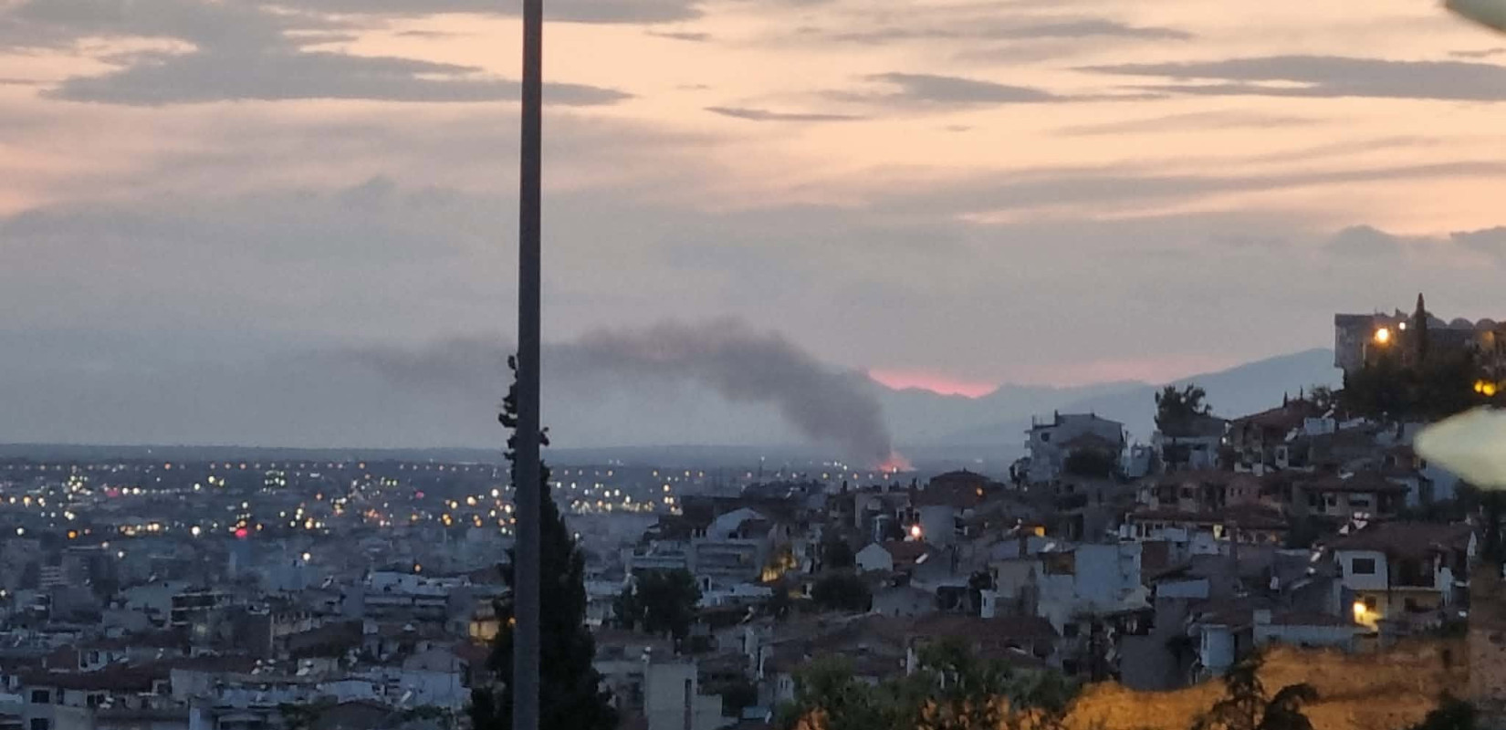 Θεσσαλονίκη: Υπό έλεγχο οι δύο πυρκαγιές στα Κουφάλια