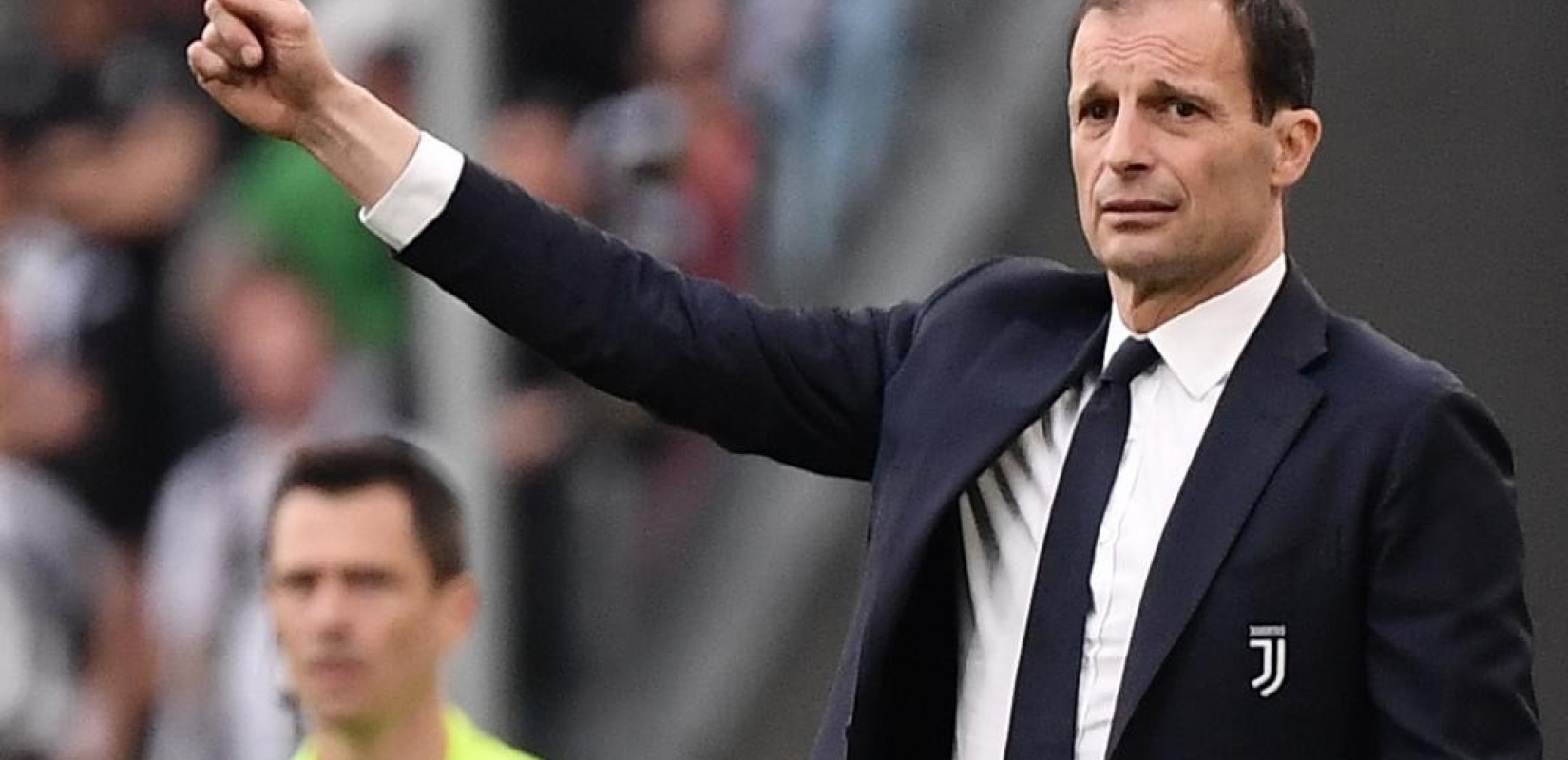Ιταλία: Ο Αλέγκρι έγινε... Τούρκος και "μάντρωσε" τους παίκτες της Γιουβέντους στο προπονητικό κέντρο
