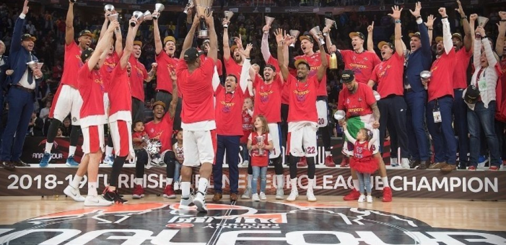 Μπάσκετ: Πρωταθλήτρια Ευρώπης η ΤΣΣΚΑ Μόσχας (videos)