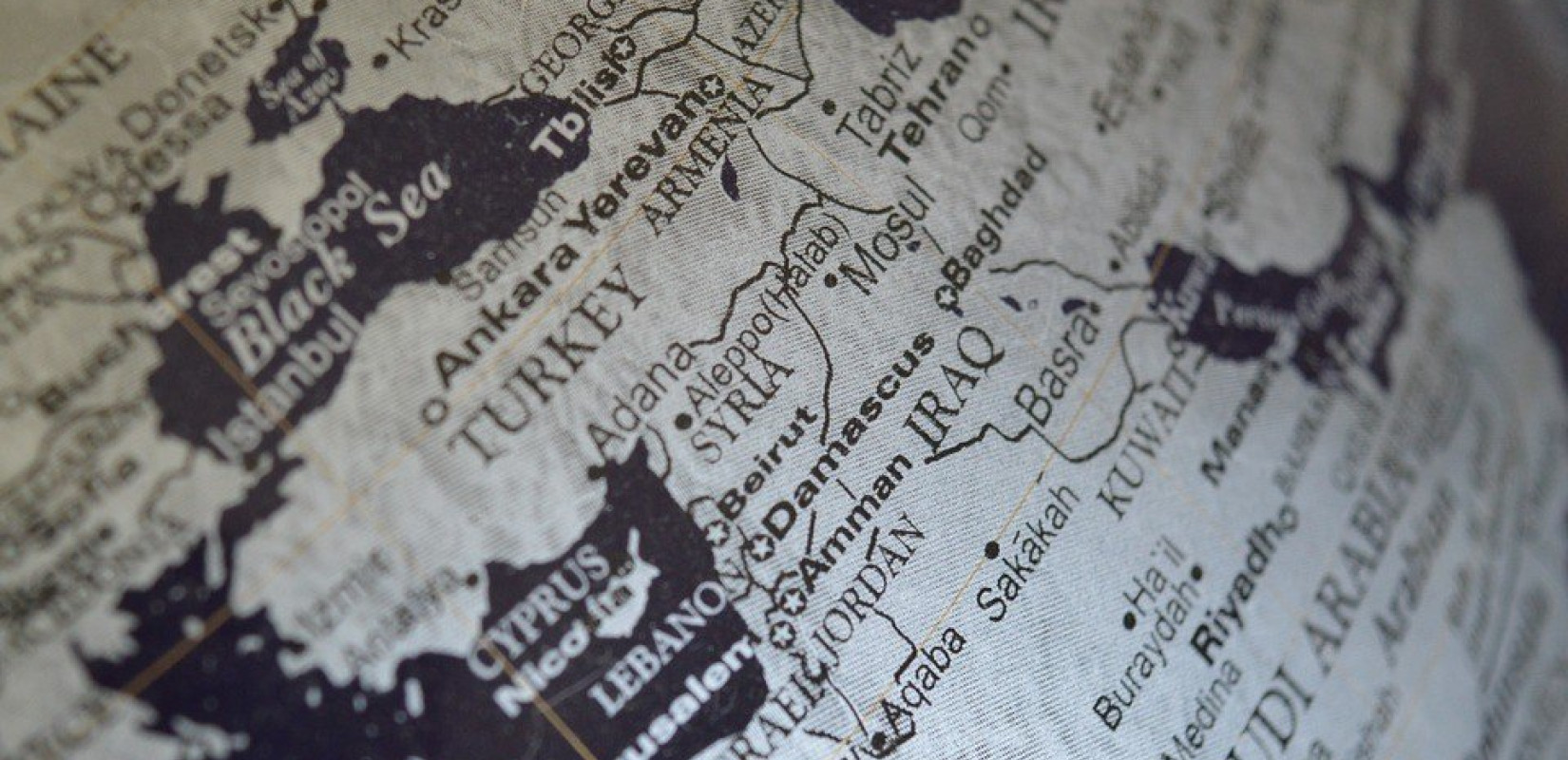 Συρία: Περισσότεροι από 3.300 άμαχοι έχασαν τη ζωή τους στον πόλεμο από το 2014