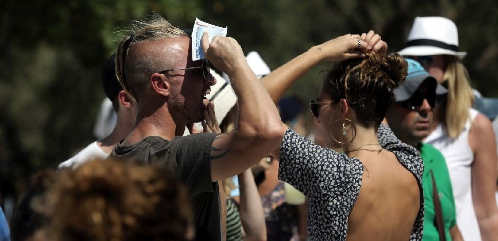 Μέτρα για τον καύσωνα από τον Δήμο Χαλκηδόνος - Ανοικτές κλιματιζόμενες αίθουσες