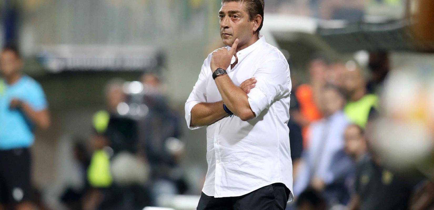 «Ντου» κουκουλοφόρων στο μαγαζί του Σάββα Παντελίδη μετά την ισοπαλία του Ολυμπιακού με τον Αστέρα «Ντου» κουκουλοφόρων στο μαγαζί του Σάββα Παντελίδη μετά την ισοπαλία του Ολυμπιακού με τον Αστέρα