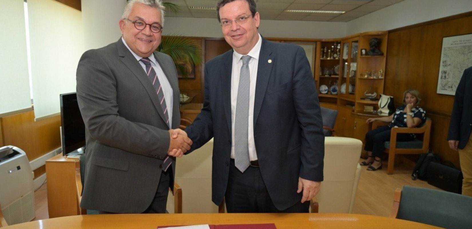 Από σήμερα πρύτανης του ΑΠΘ ο Ν. Παπαϊωάννου Από σήμερα πρύτανης του ΑΠΘ ο Ν. Παπαϊωάννου