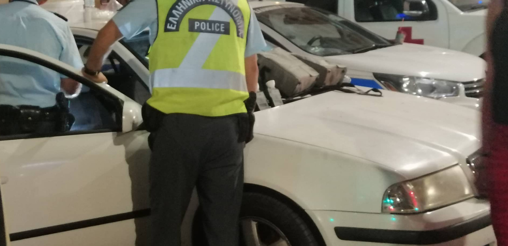 Βραδινοί έλεγχοι από την τροχαία στη Λεωφόρο Νίκης (photos)