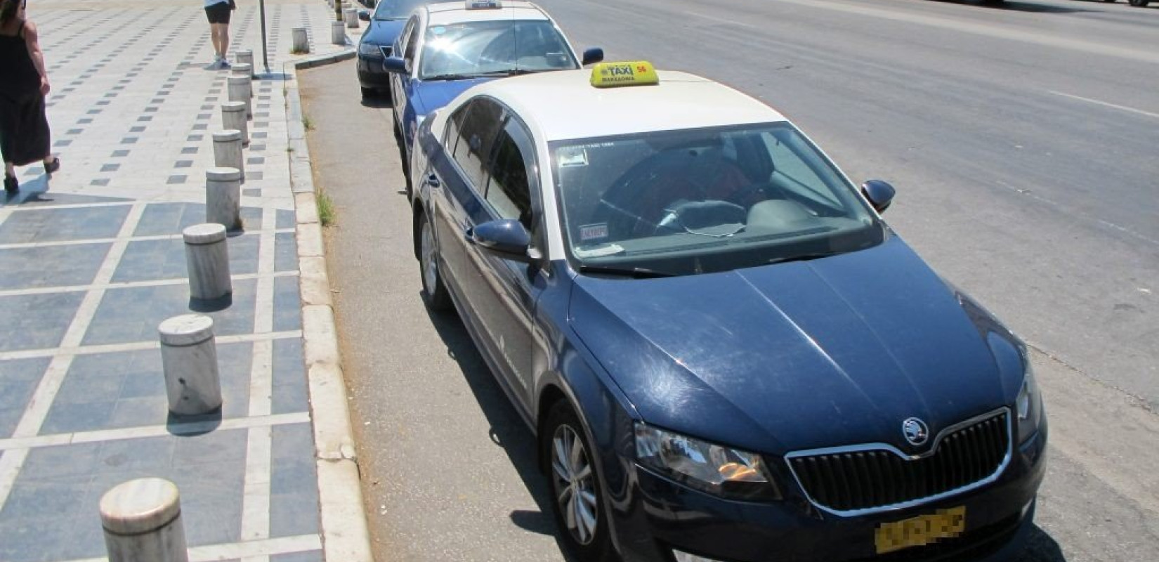 Θεσσαλονίκη: Να μπαίνουν στις λεωφορειογραμμές όλο το 24ωρο ζητούν οι οδηγοί ταξί
