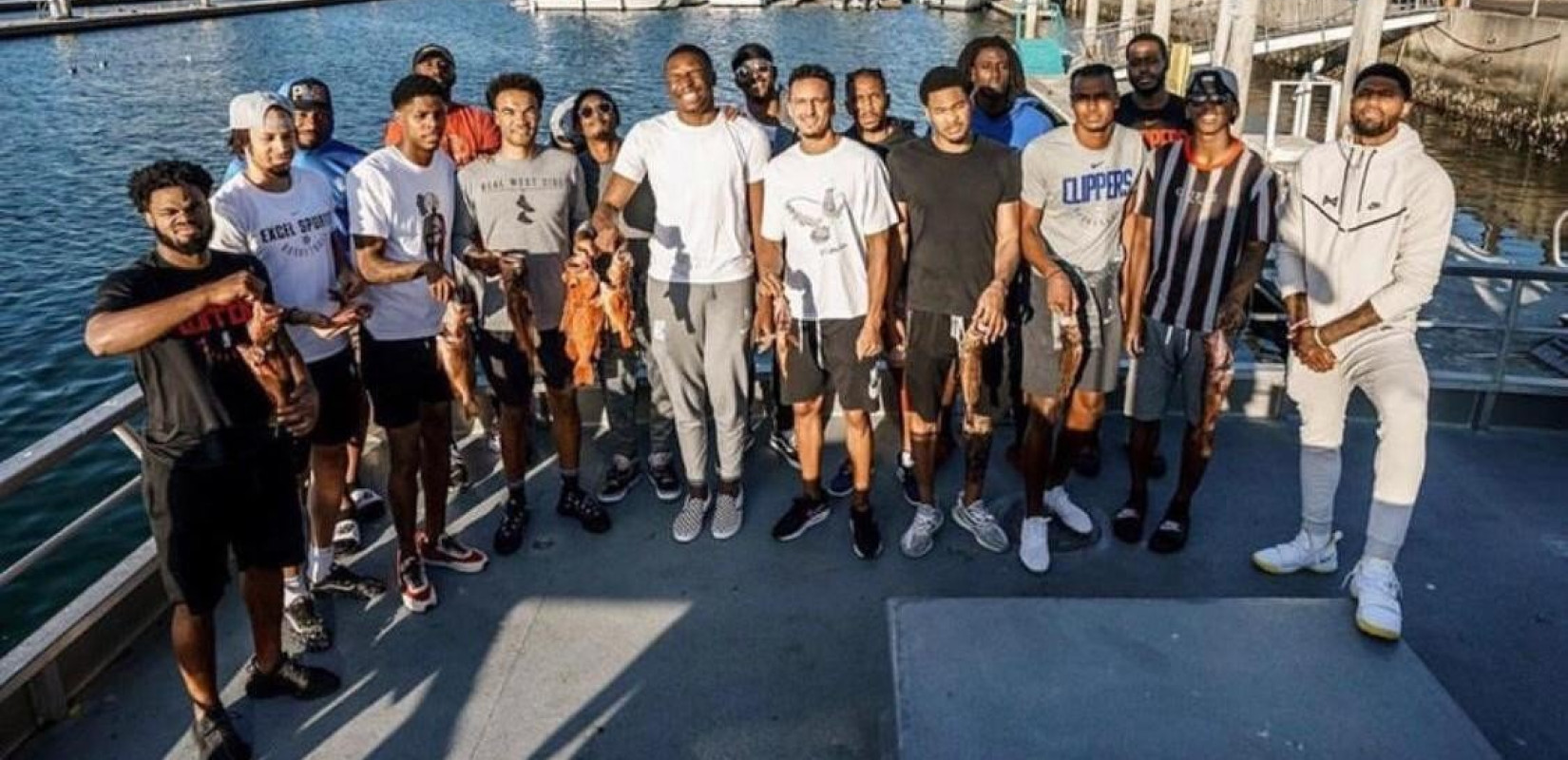 ΝΒΑ: Οι Κλίπερς πήγαν για ψάρεμα (photos)