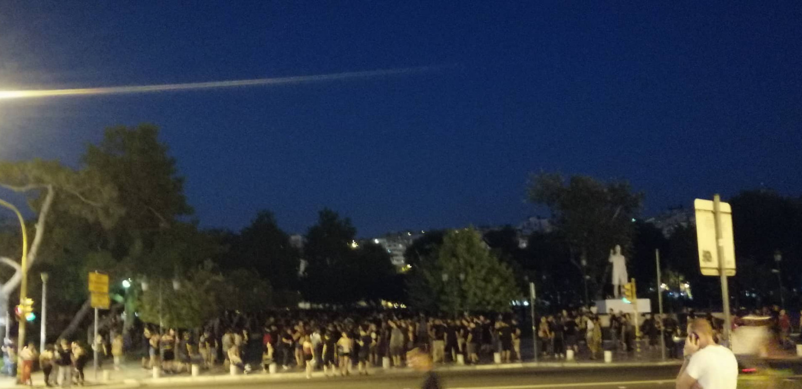 Στο άγαλμα Βενιζέλου κατέληξε η πορεία μνήμης για τον Παύλο Φύσσα στη Θεσσαλονίκη (Βίντεο) 