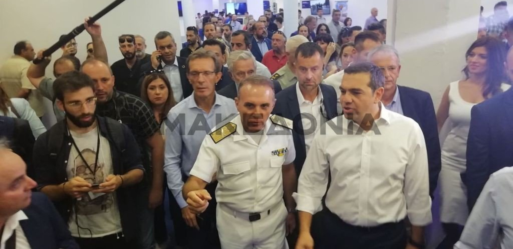 Από Ηρακλή, Άρη και ΠΑΟΚ ξεκίνησε τη βόλτα του στη ΔΕΘ ο Α. Τσίπρας (βίντεο & φωτο)