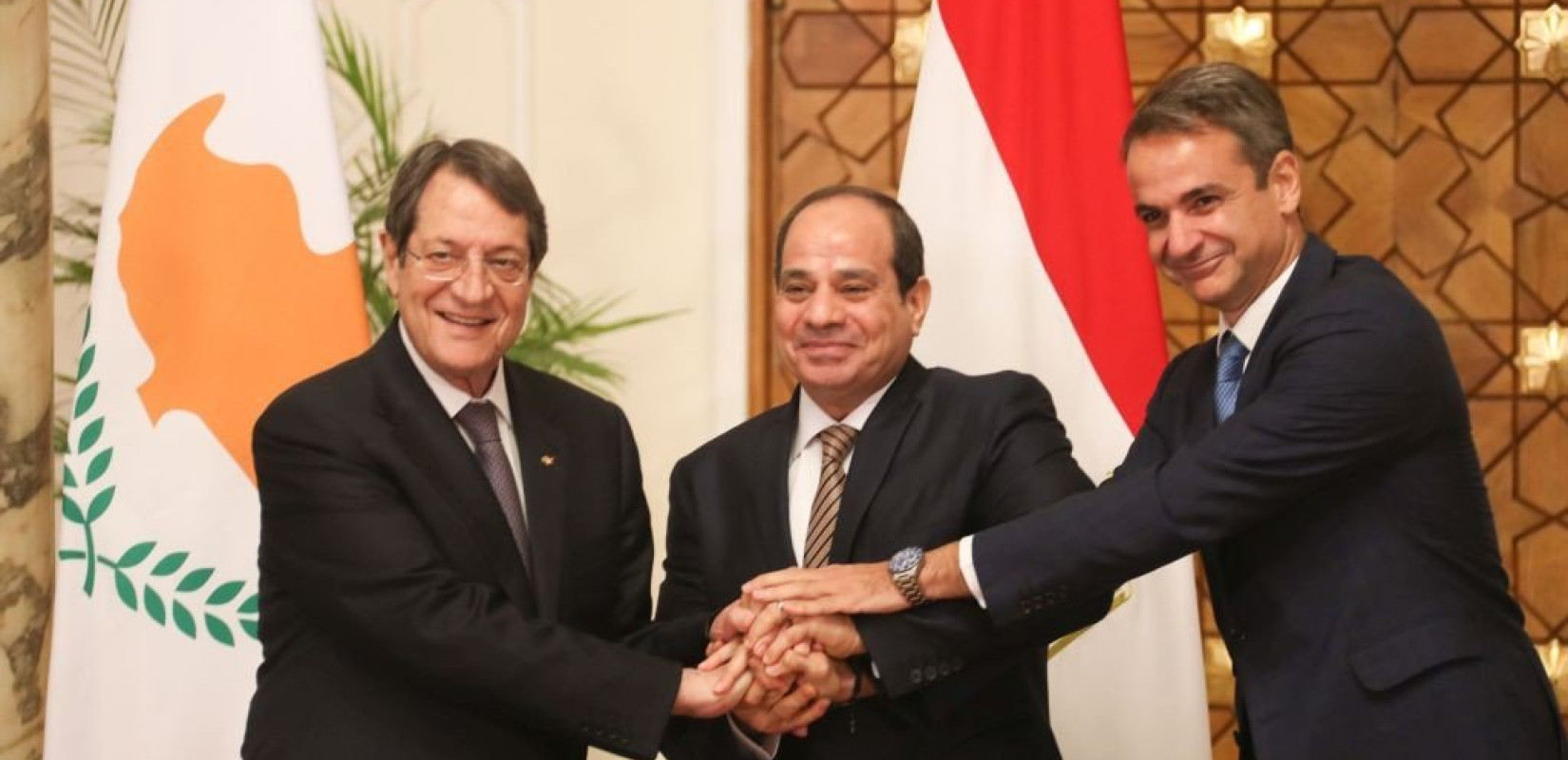 Μητσοτάκης από τριμερή: Σύσσωμη καταδίκη της έκνομης συμπεριφοράς της Τουρκίας 