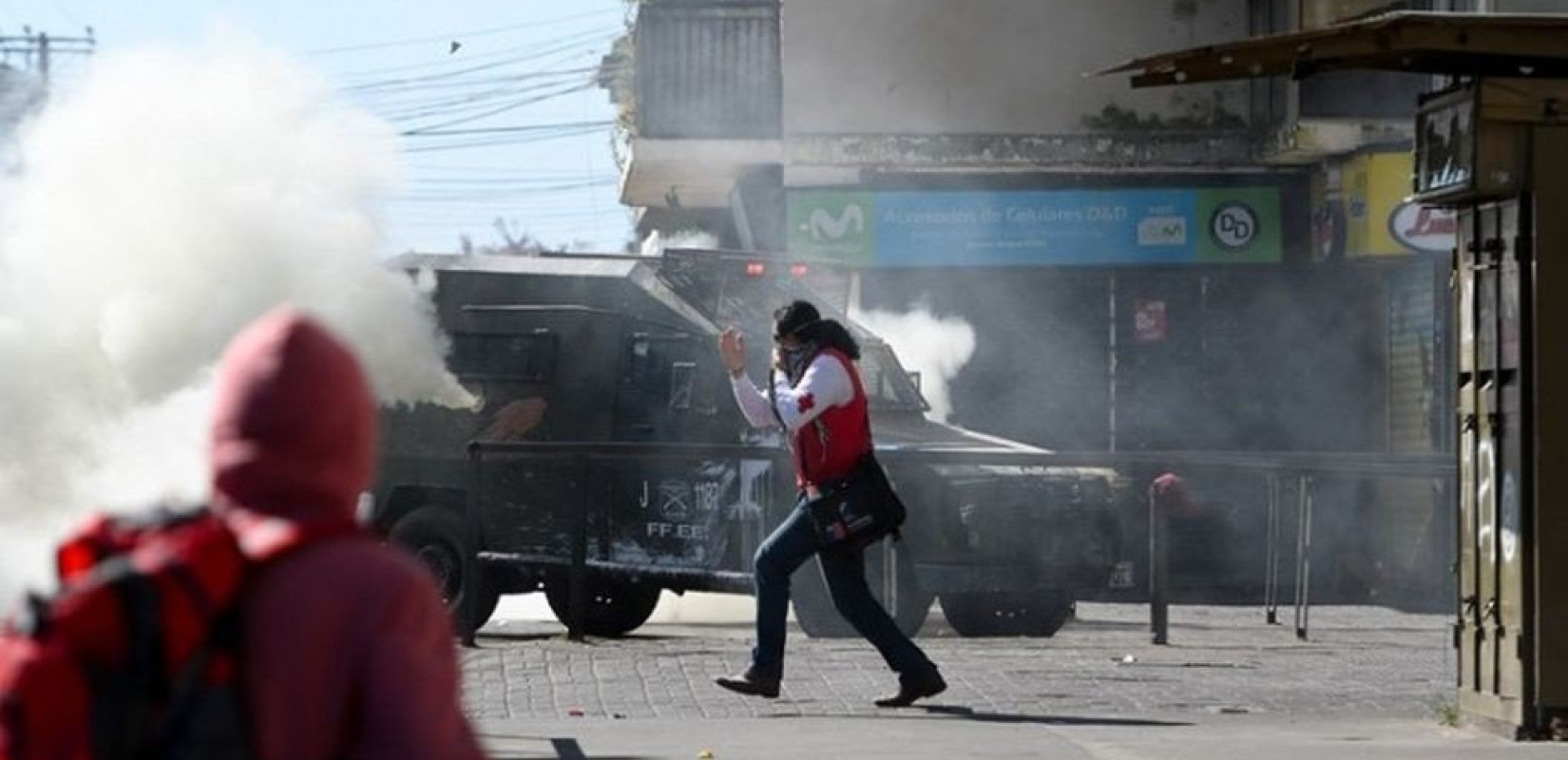 Χιλή: Εισαγγελέας θα ζητήσει έρευνα εναντίον 14 αστυνομικών για βασανιστήρια εις βάρος διαδηλωτών