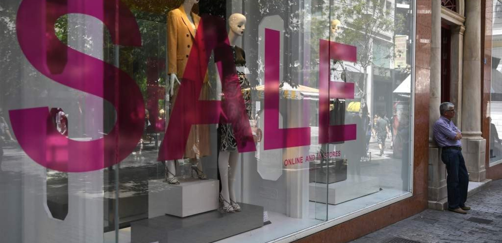 Θεσσαλονίκη: Tα πάθη της αγοράς με πτώση εσόδων ως 40% και η… προσμονή του Αη – Βασίλη